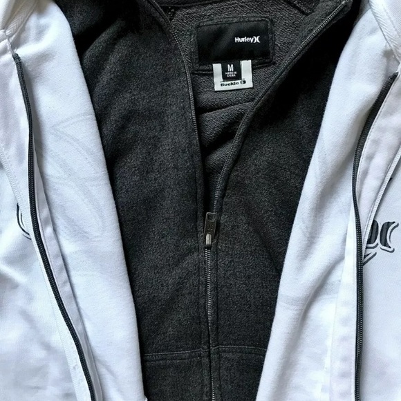 Like New Hurley Jacket an hoodie from the buckle - Picture 5 of 7